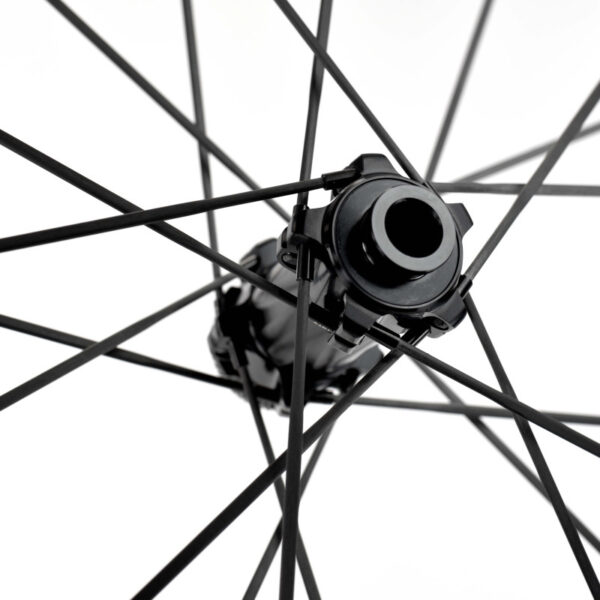 wheel-s-duke-strada-48-56-sapim-cx-carbon-spokes (1) Carbono DUKE STRADA 48-56 / Rayo Sapim CX-Carbon